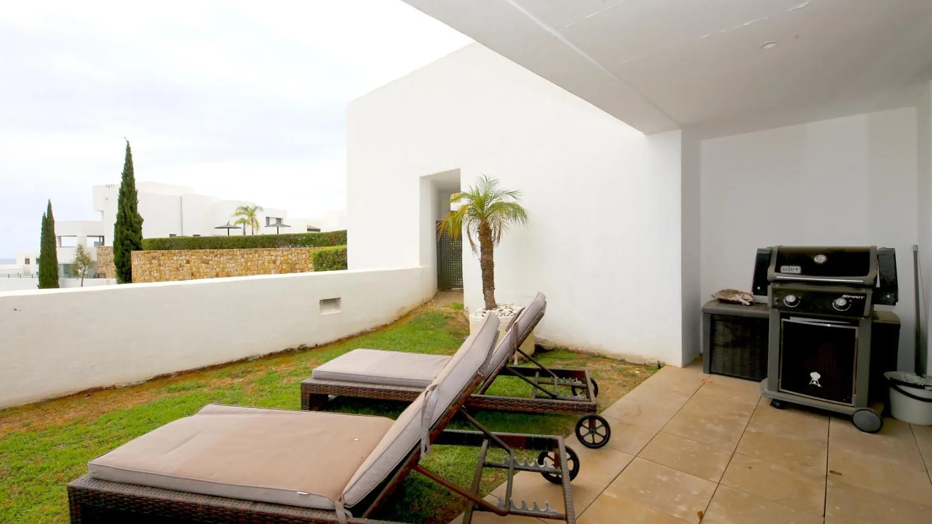 Benahavis Apartment Oksana Estepona Spanien