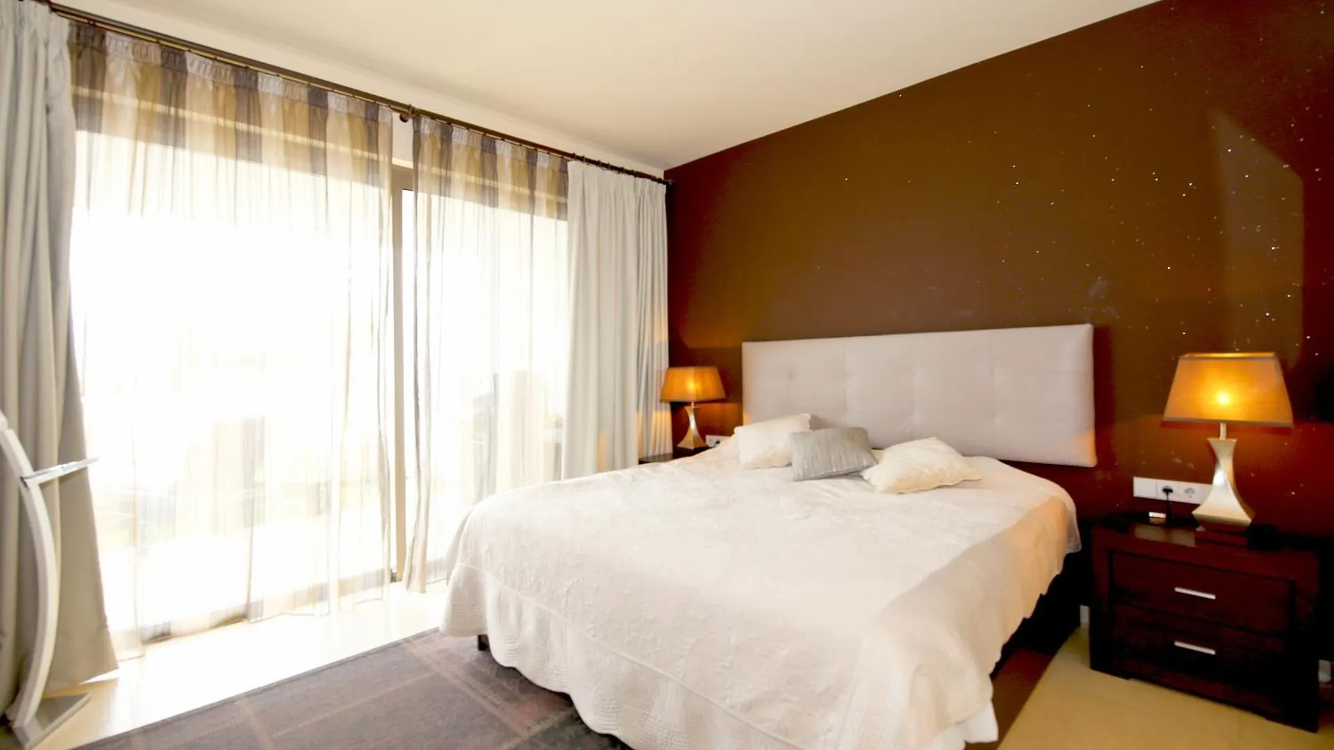 Benahavis Apartment Oksana Estepona